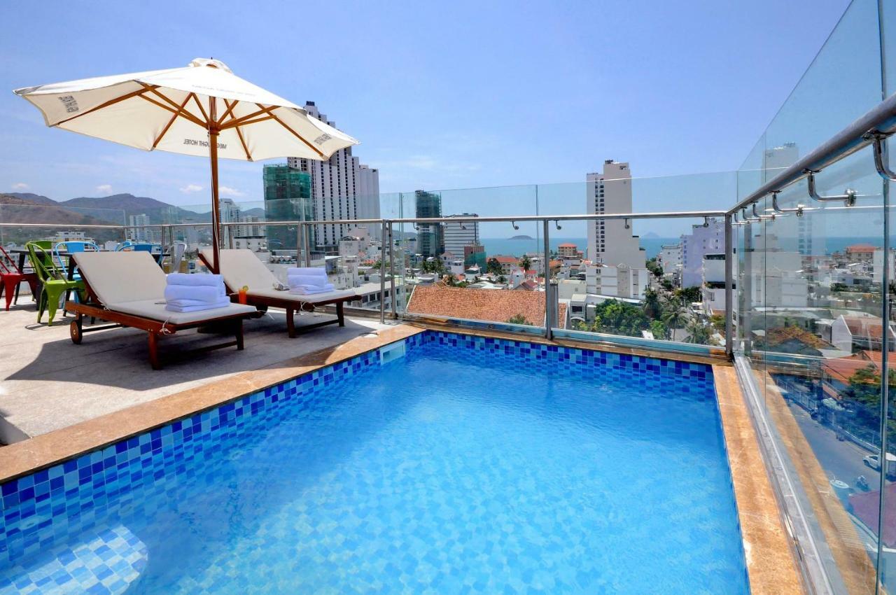 Mega Light Hotel Nha Trang Exterior photo