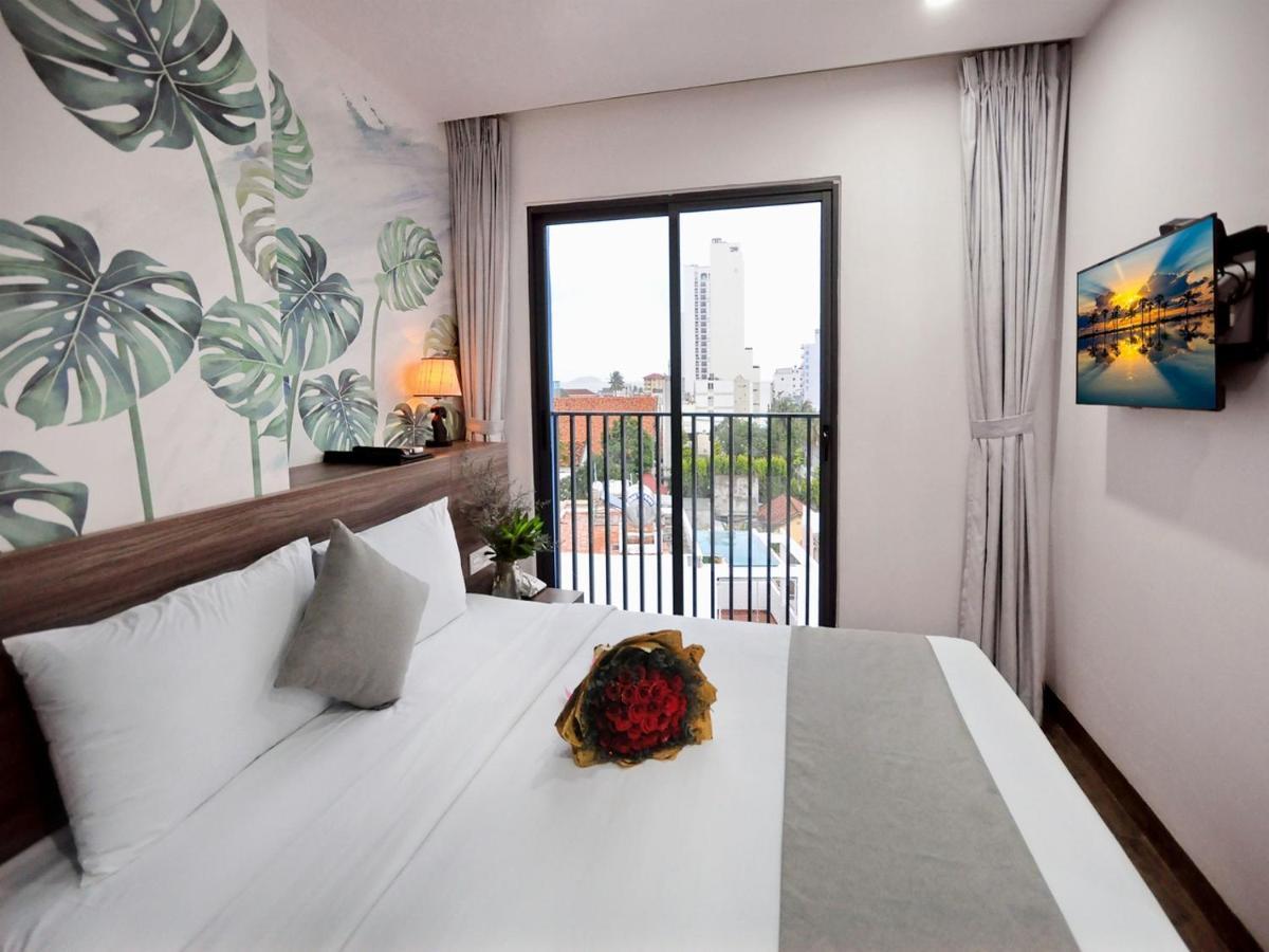 Mega Light Hotel Nha Trang Exterior photo